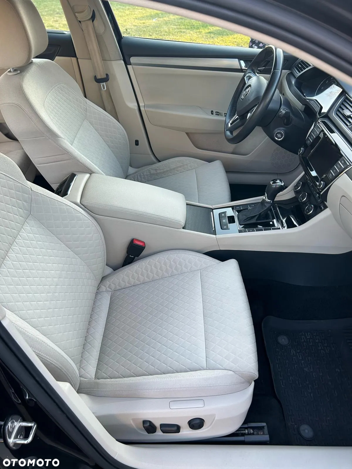 Skoda Superb 2.0 TSI Style DSG - 13