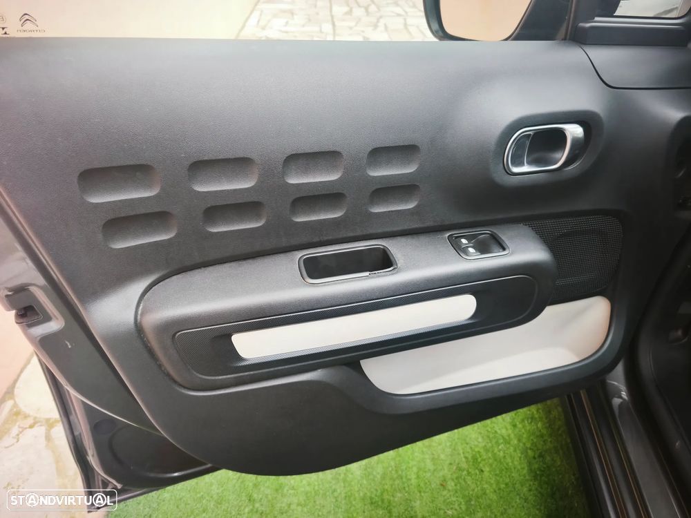 Citroën C3 1.2 PureTech Shine - 14