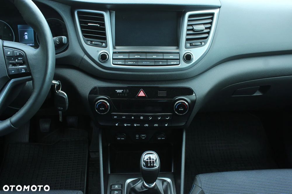 Hyundai Tucson blue 1.7 CRDi 2WD Style - 20
