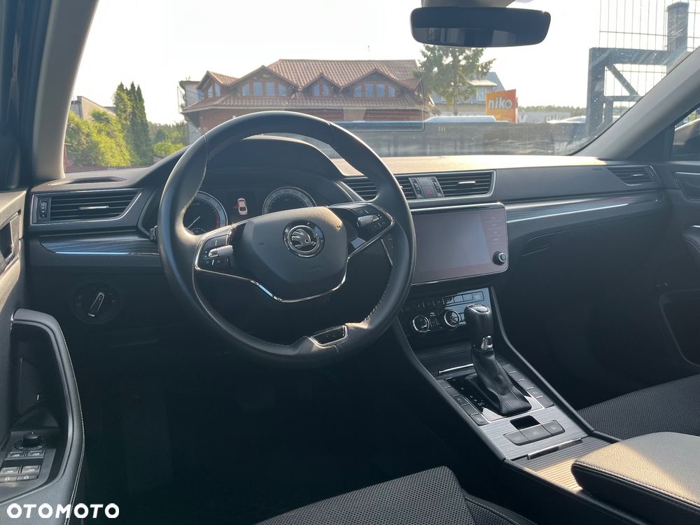 Skoda Superb 2.0 TSI DSG Style - 7