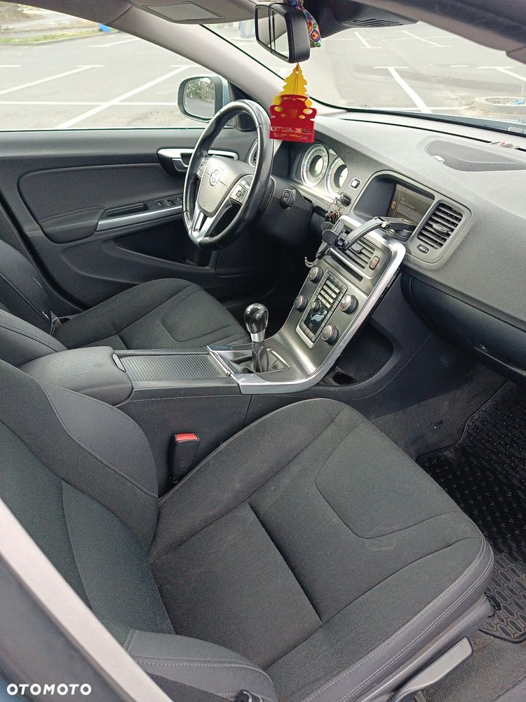 Volvo V60 D3 Summum - 11