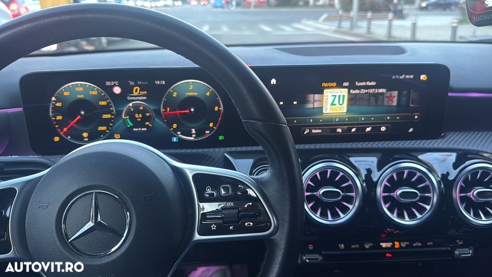 Mercedes-Benz CLA 180 d - 14