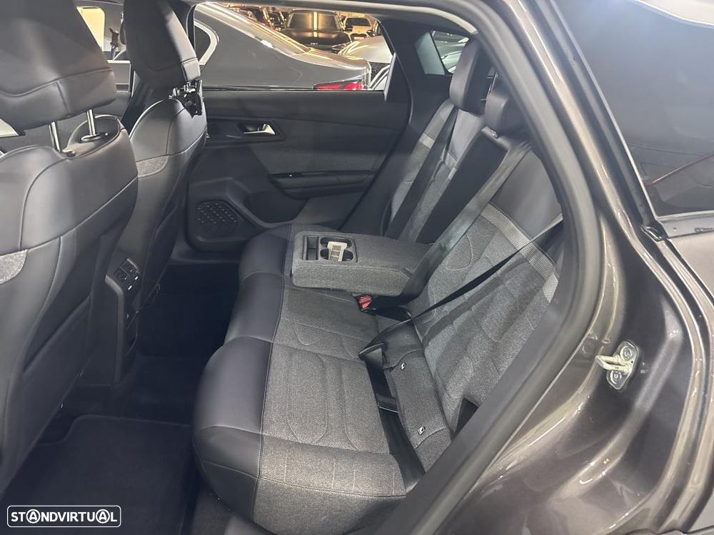 Citroën C5 X 1.6 Hybrid Feel Pack e-EAT8 - 8