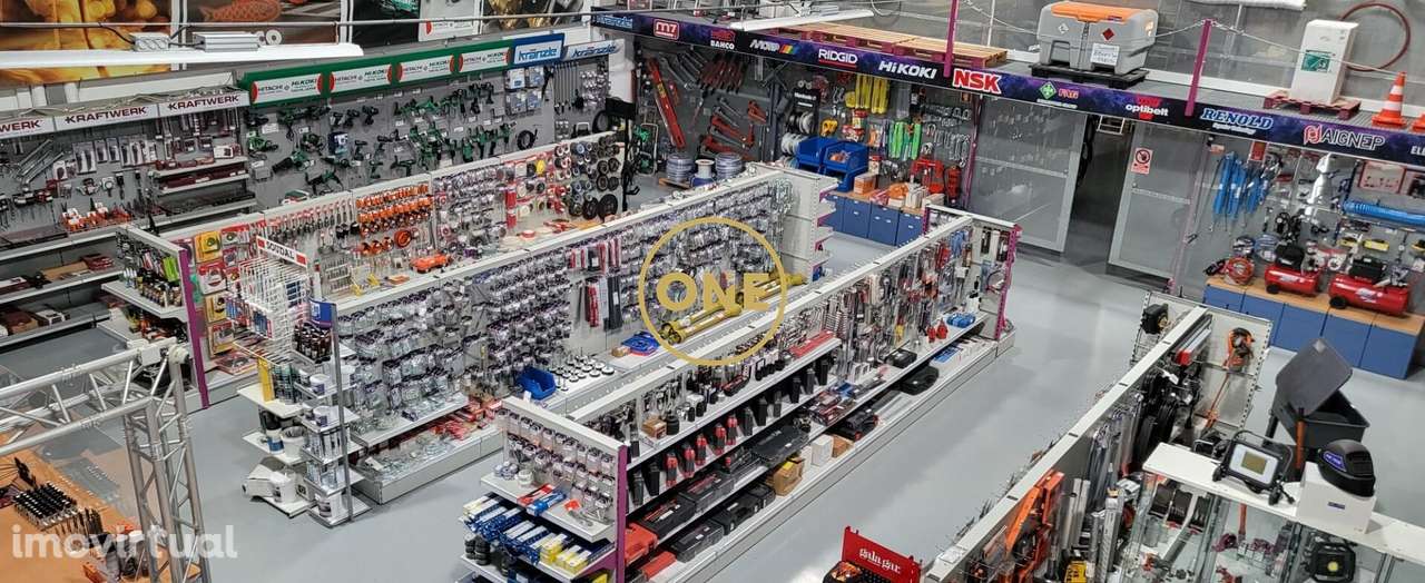 Excelente Armazém em Salvaterra de Magos - Grande imagem: 3/17