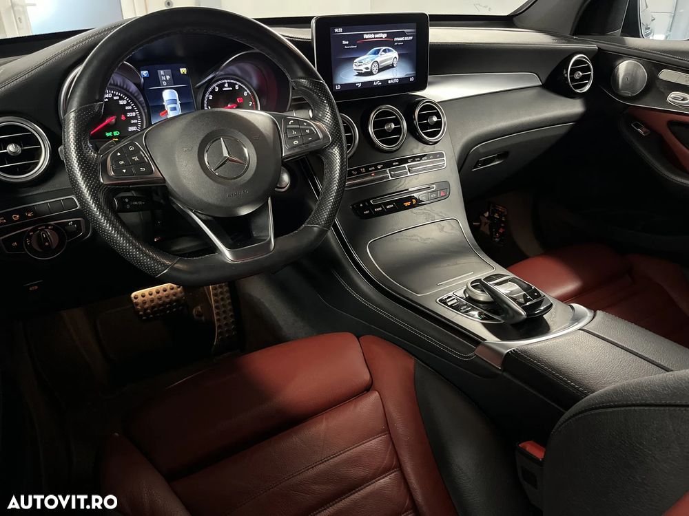 Mercedes-Benz GLC 300 4MATIC 9G-TRONIC AMG Line - 12