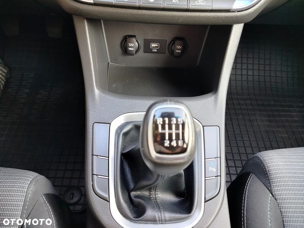 Hyundai i30 1.5 DPI Smart - 35