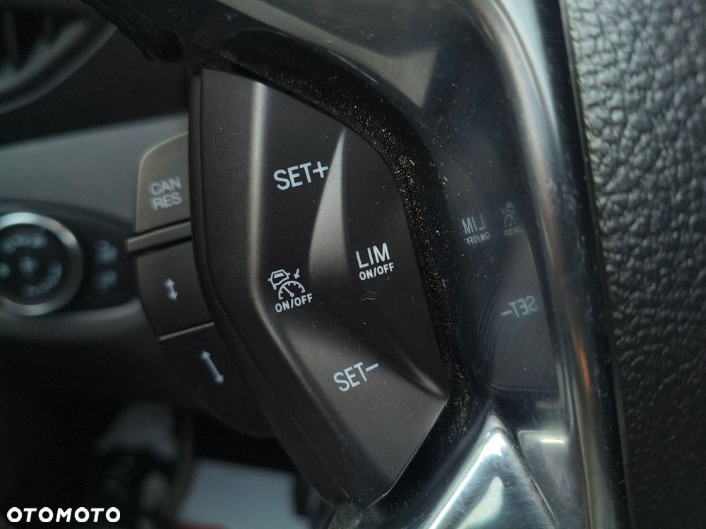 Ford Tourneo Connect Grand - 25