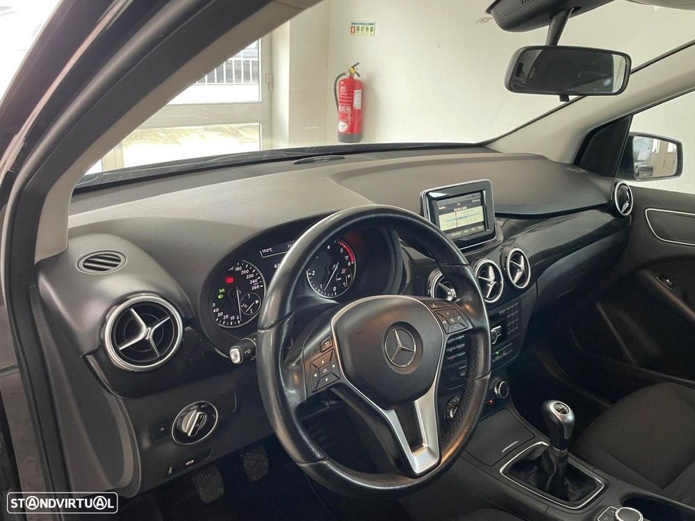 Mercedes-Benz B 180 CDI BlueEFFICIENCY Edition - 16