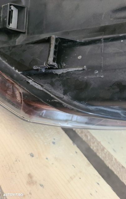 Far dreapta 6R1941016E CU DEFECT Volkswagen VW Polo 5 6R [2009 - 2015 - 7