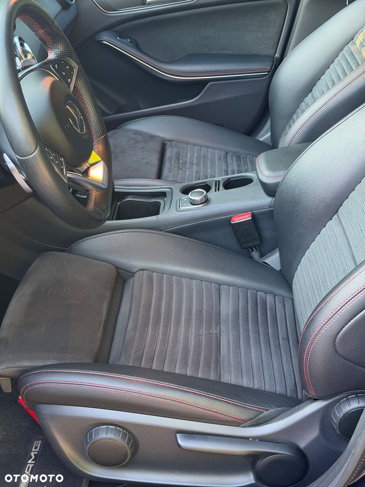 Mercedes-Benz CLA - 5