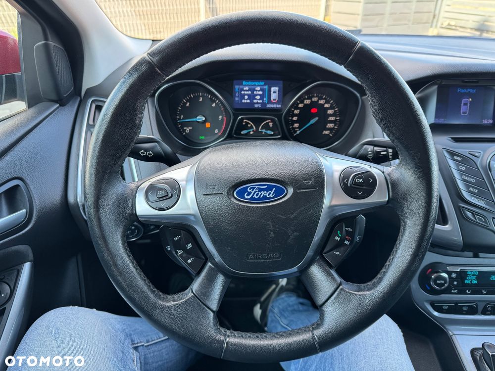 Ford Focus - 32