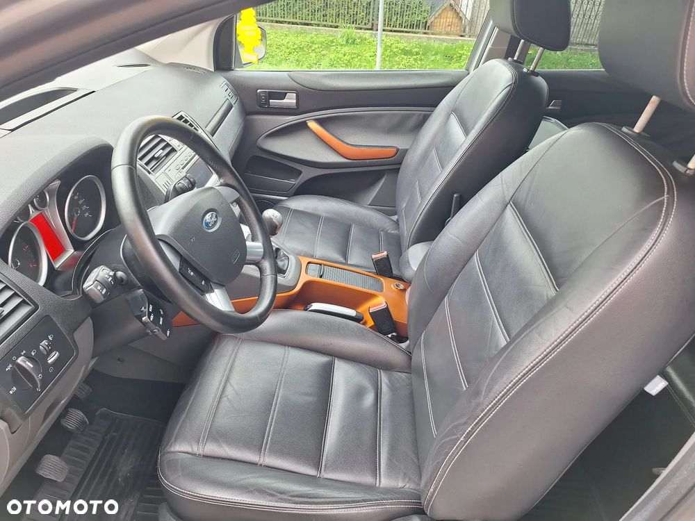 Ford Kuga - 30