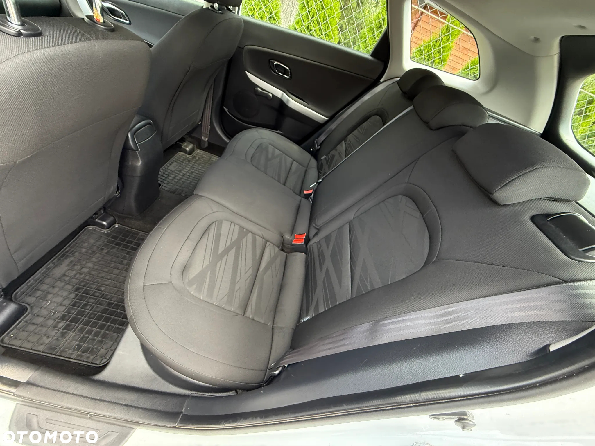 Kia Ceed 1.4 S - 33