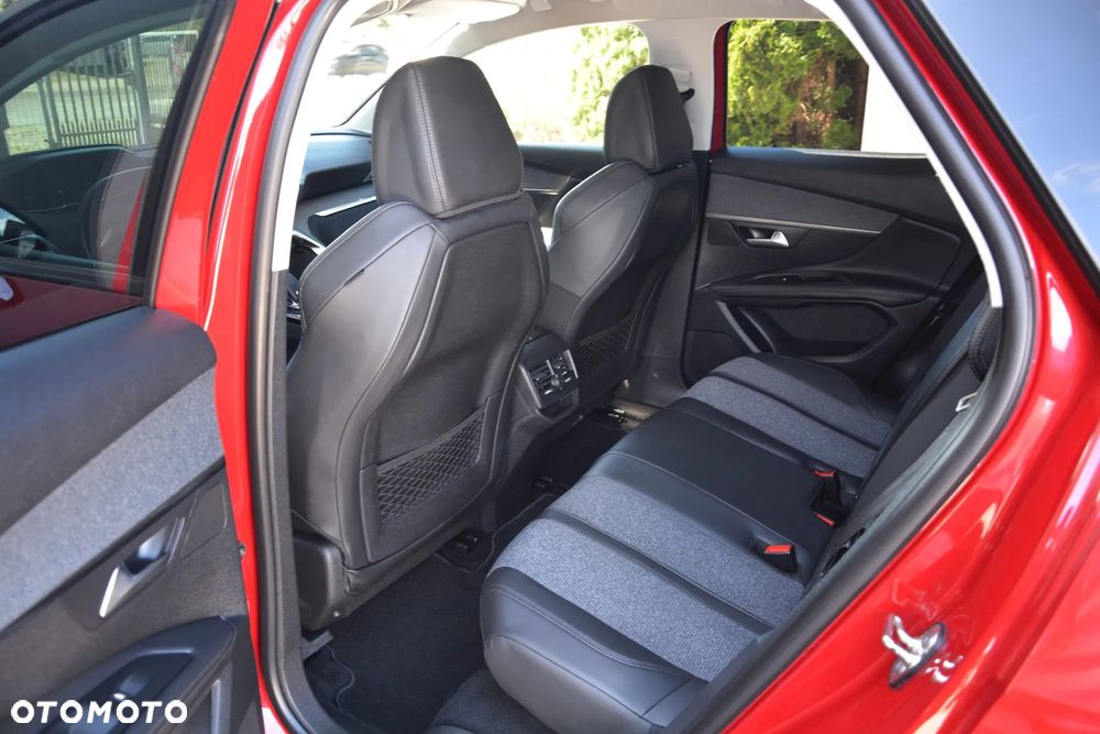 Peugeot 3008 BlueHDi 120 Stop & Start EAT6 Allure - 17