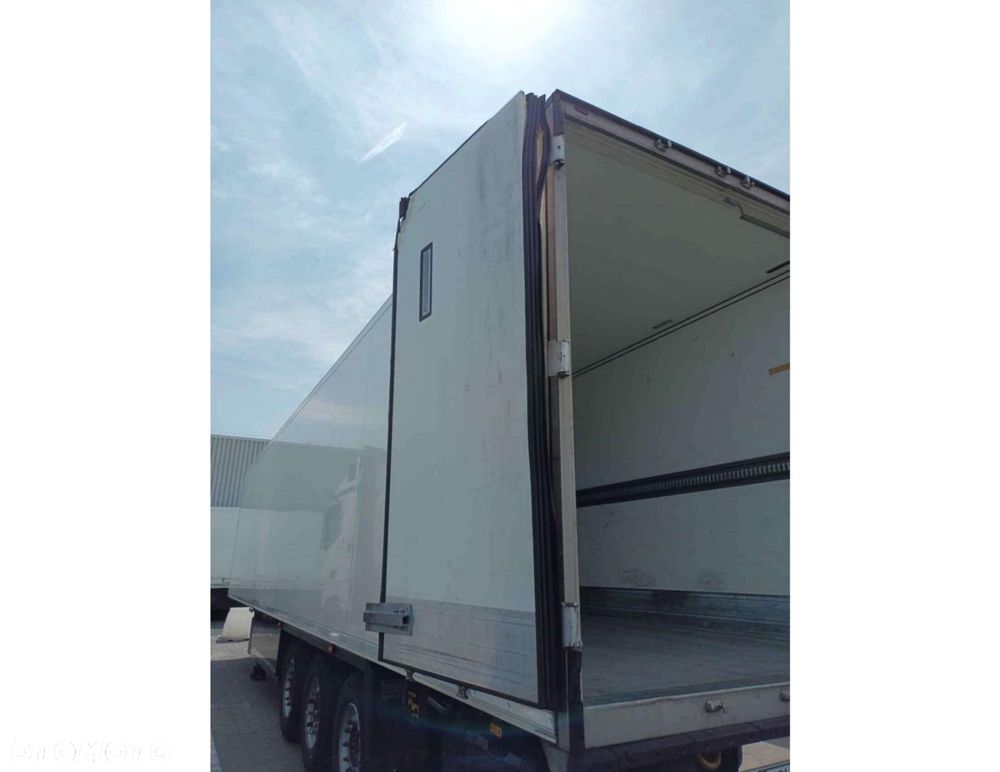 Schmitz Cargobull SKO FP 60 ThermoKing SLXi 300 - 9