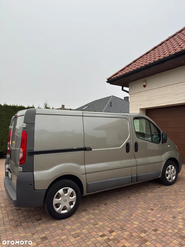 Renault Trafic - 10