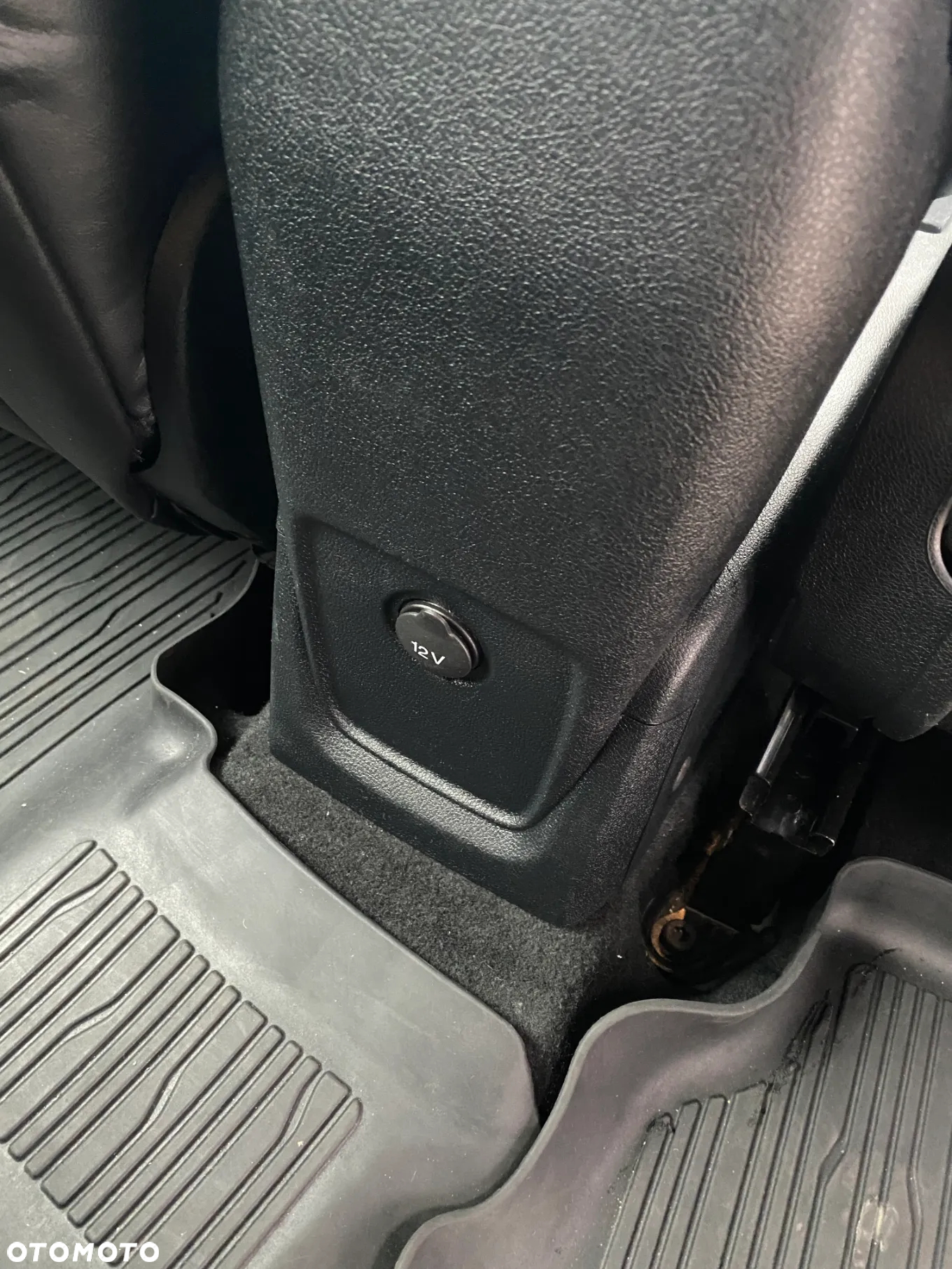 Ford Tourneo Connect 1.5 EcoBlue Titanium - 33