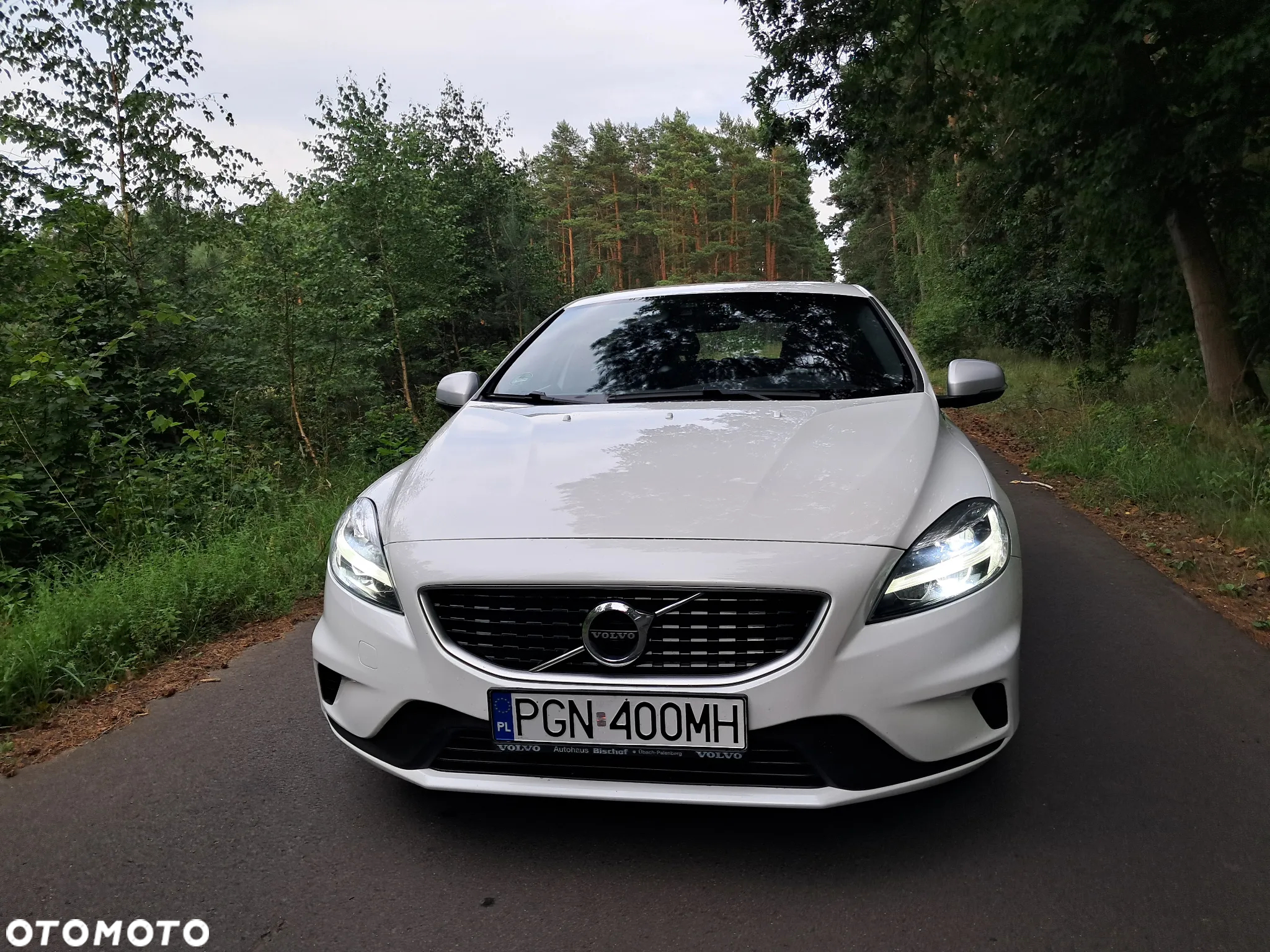 Volvo V40 T2 Drive-E R-Design Momentum - 5