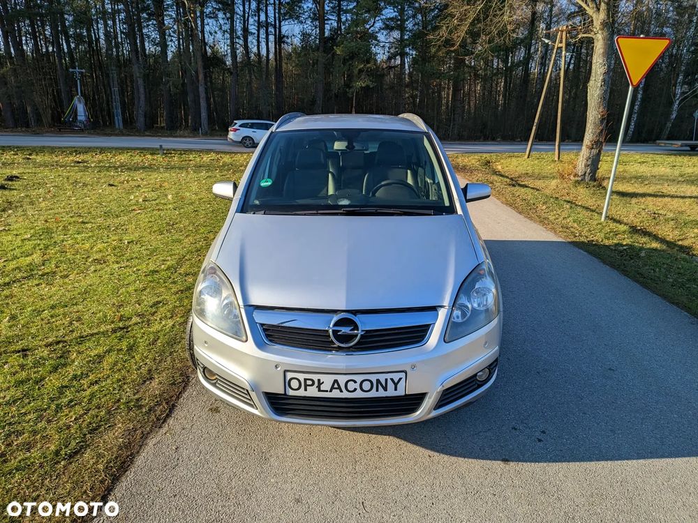 Opel Zafira - 24