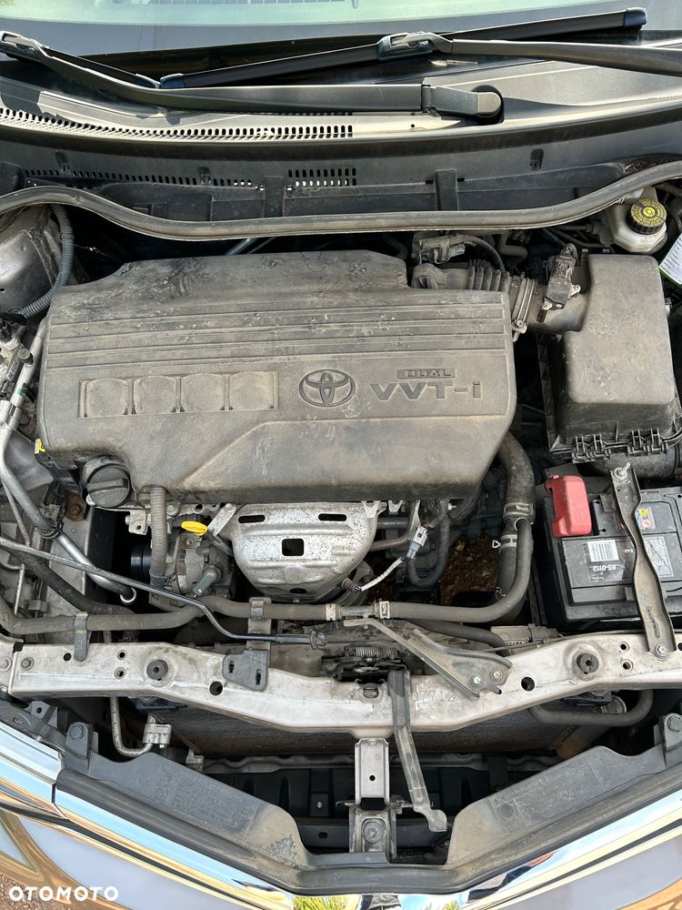 Toyota Auris 1.33 VVT-i Comfort - 11