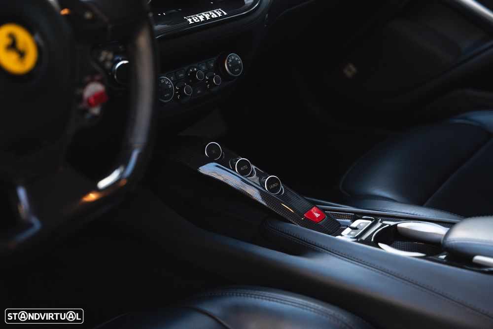 Ferrari F12 Berlinetta Standard - 29