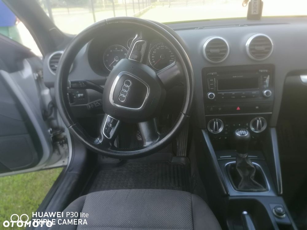 Audi A3 Sportback 1.4 TFSI Attraction - 6