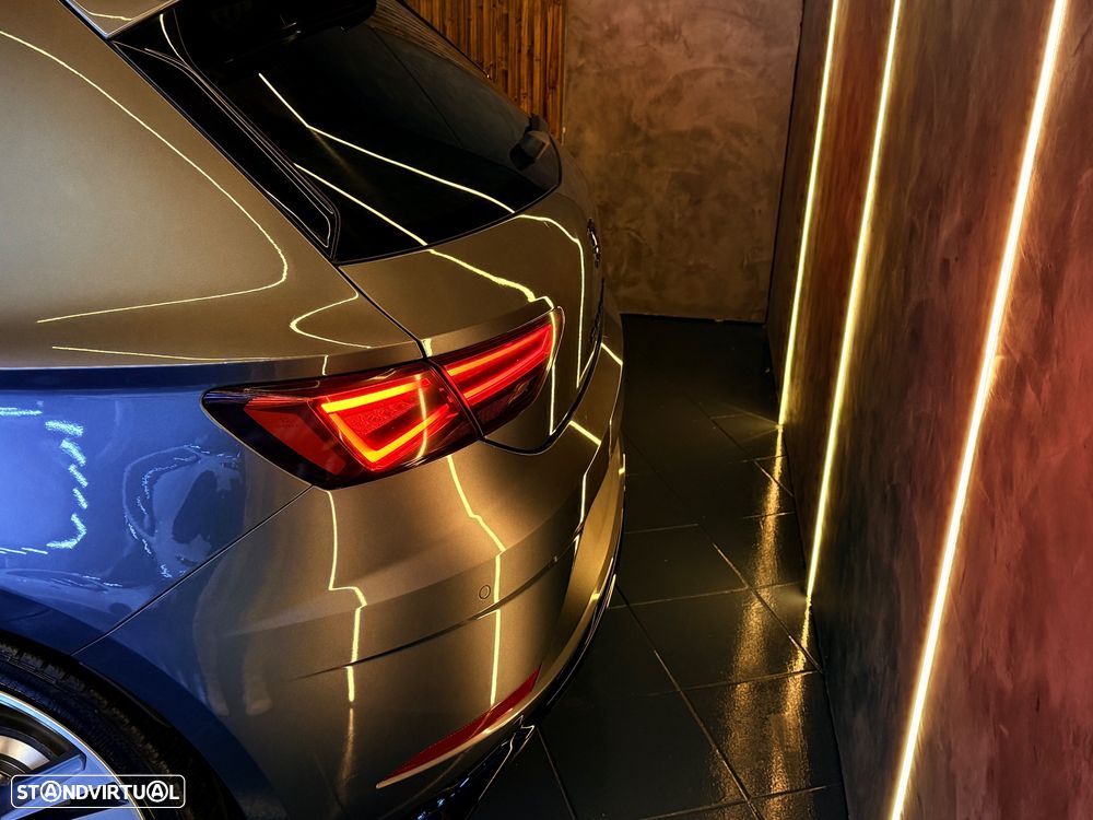 SEAT Leon 2.0 TSI Cupra DSG S/S - 12