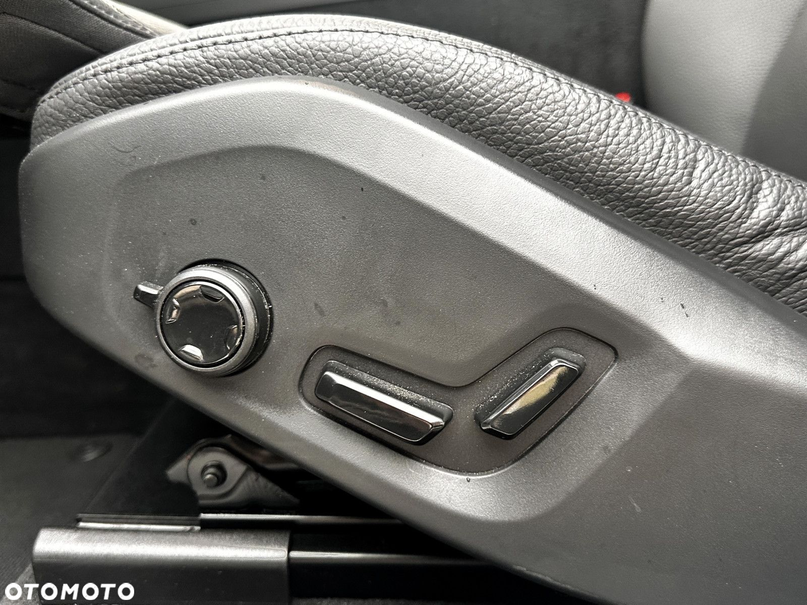 Volvo XC 60 - 21