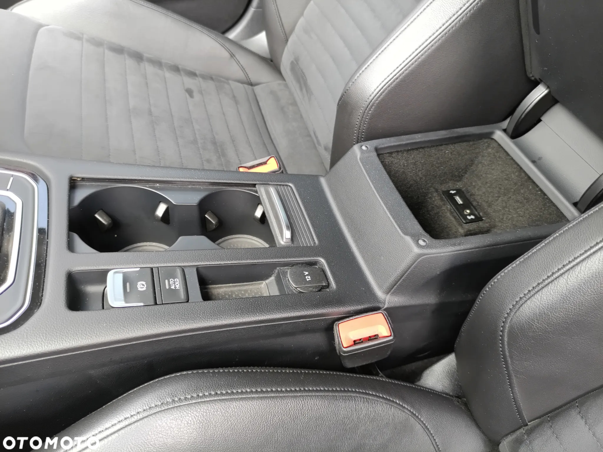 Volkswagen Passat - 20