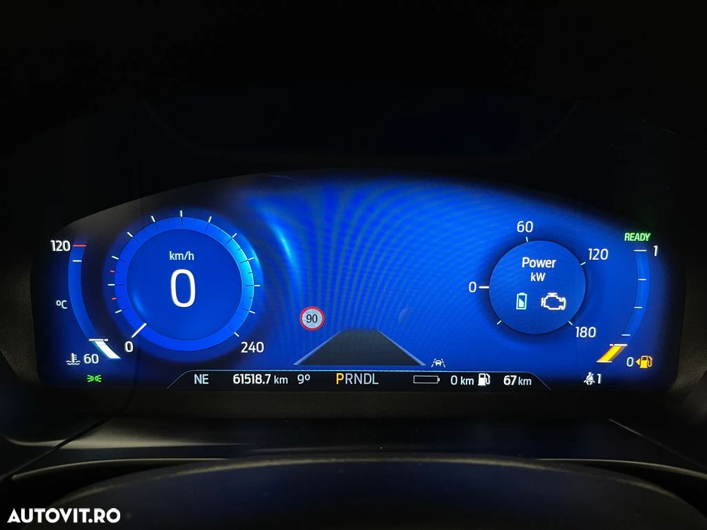 Ford Kuga 2.5 Duratec PHEV ST-LINE - 32