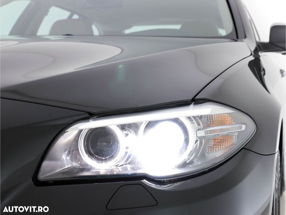 BMW Seria 5 520d Aut. Luxury Line - 24