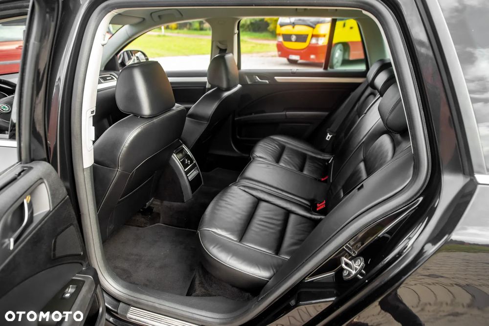 Skoda Superb 2.0 TDI 4x4 L&K - 30