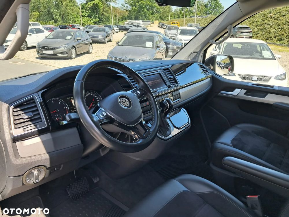 Volkswagen Multivan - 30