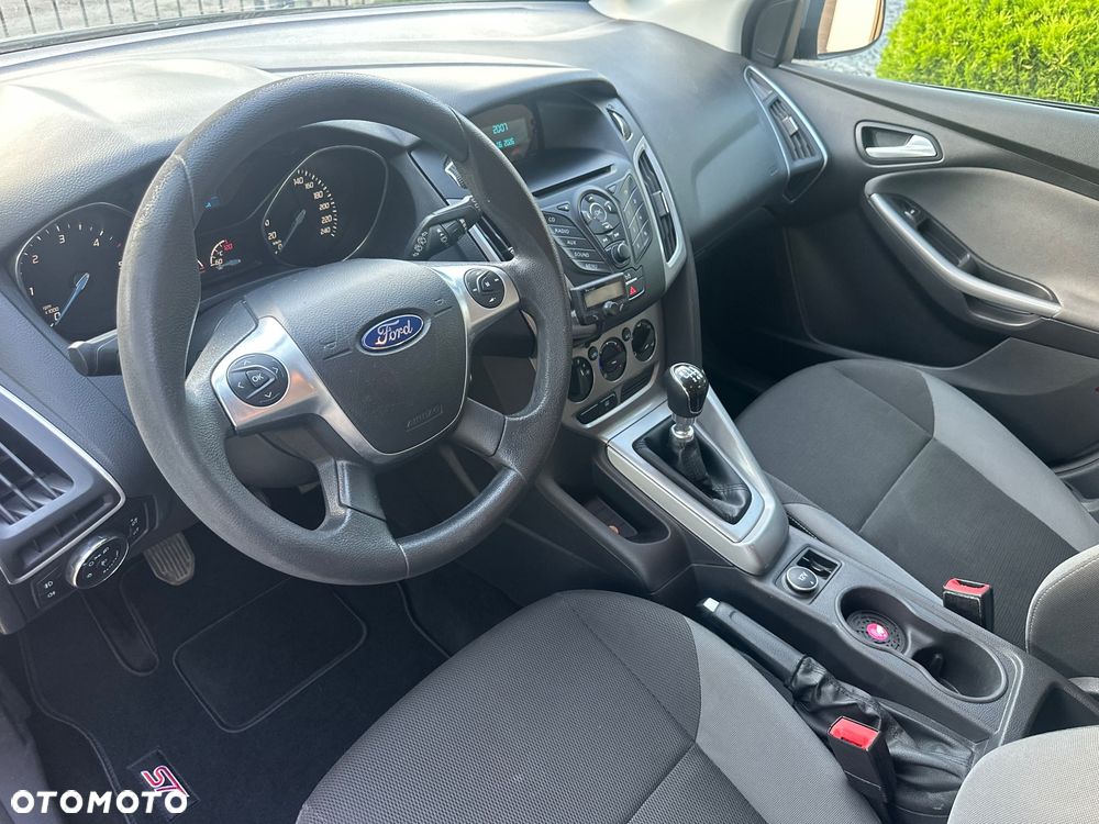 Ford Focus 1.6 FF Trend Sport - 10