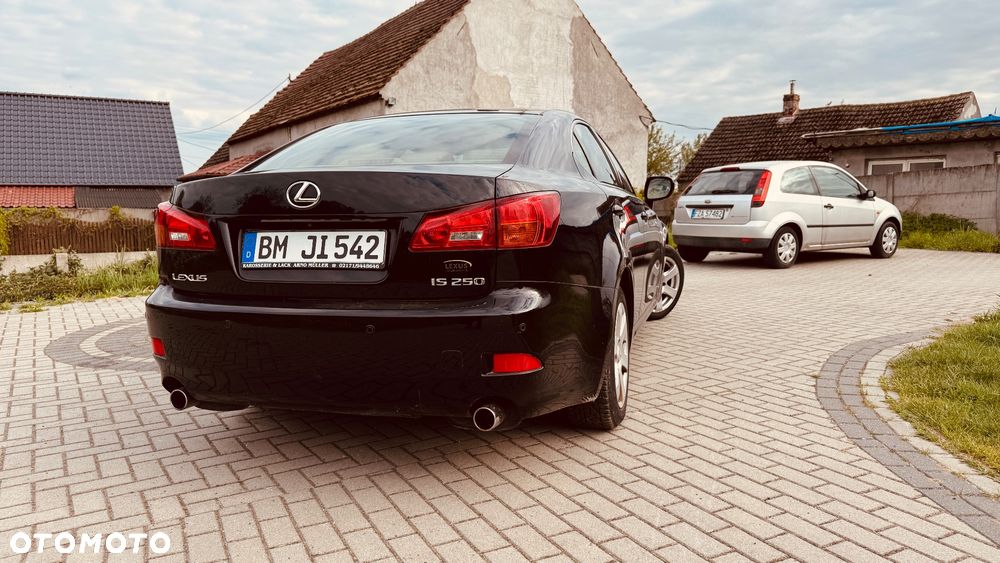 Lexus IS 250 Prestige - 17
