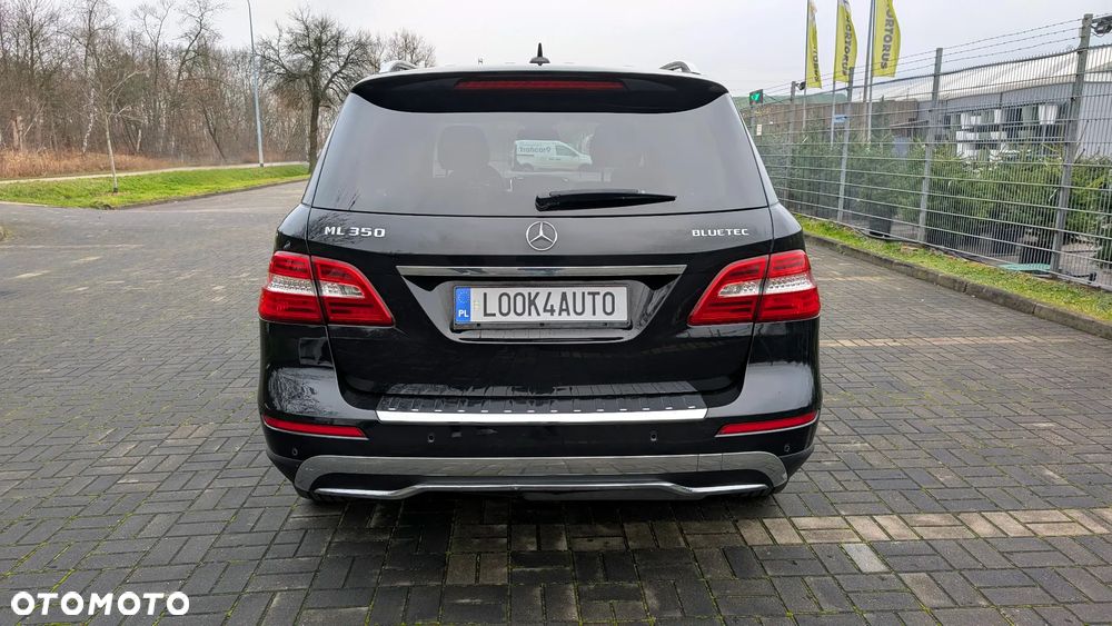 Mercedes-Benz ML - 9