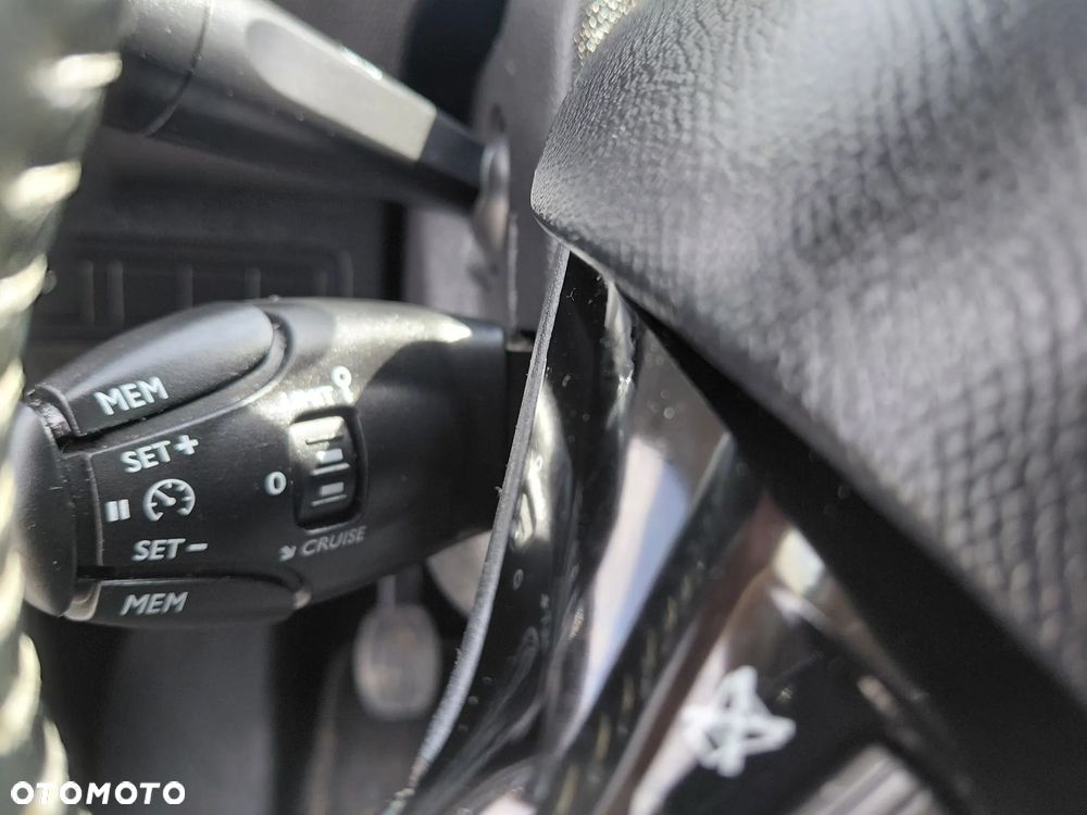 Peugeot 308 BlueHDi 150 Stop & Start Business-Line - 28