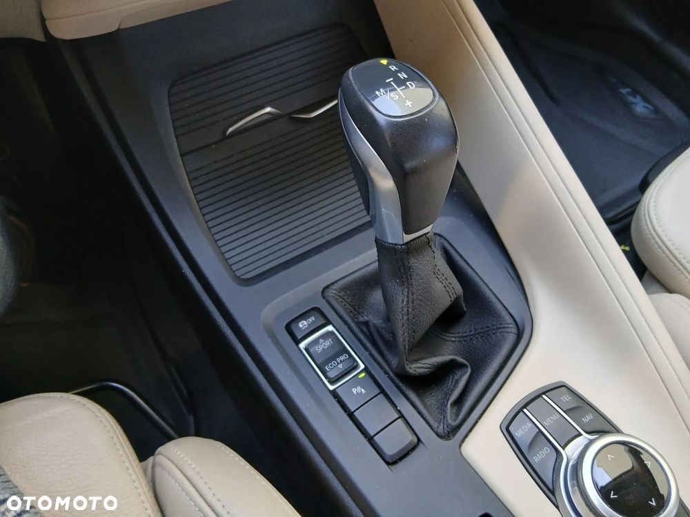 BMW X1 sDrive18d - 19