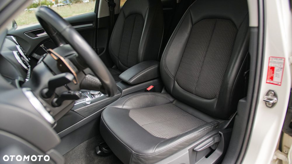 Audi A3 Sportback 2.0 TDI (clean diesel) quattro S tronic Attraction - 25