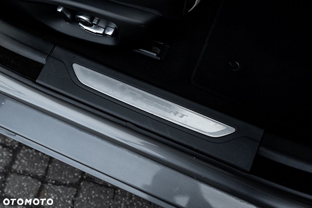 Jaguar XF 35t R-Sport - 24