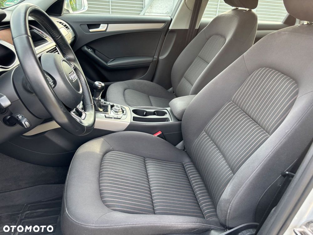 Audi A4 Limousine - 6