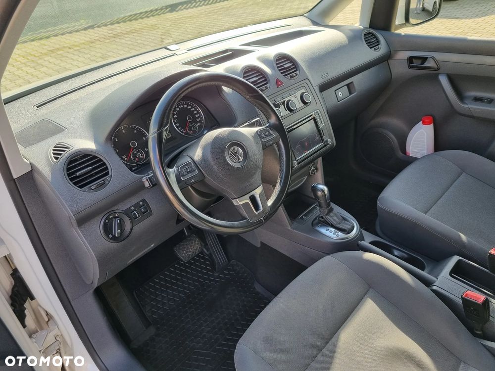 Volkswagen Caddy 2.0 TDI Comfortline DSG - 9