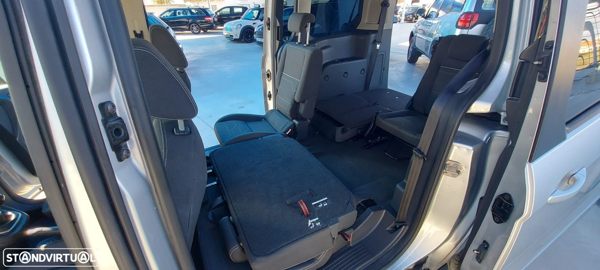 Ford Tourneo Connect Grand 1.5 TDCi S&S Trend - 13