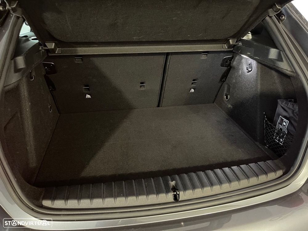 BMW 116 d Pack Desportivo M - 25