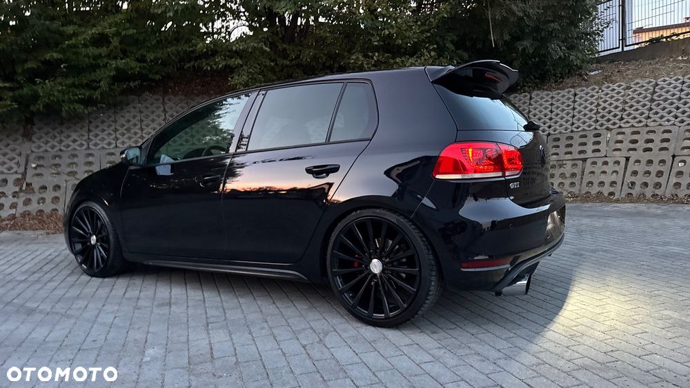 Volkswagen Golf ver-2-0-gti - 5