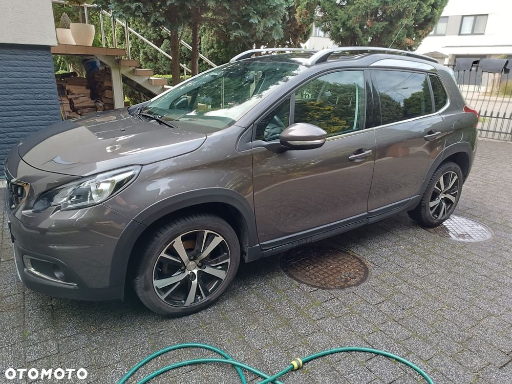 Peugeot 2008 1.2 Pure Tech Allure S&S - 3