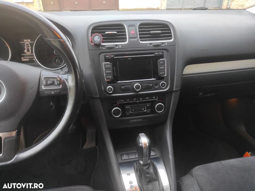 Volkswagen Golf 1.6 TDI DPF BMT DSG Comfortline - 17