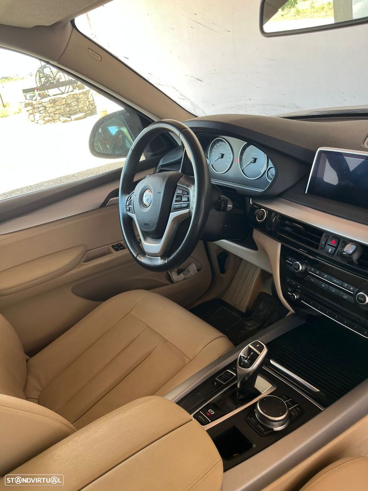 BMW X5 25 d sDrive Comfort 7L - 6