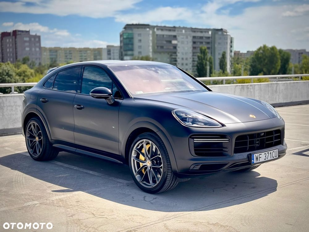 Porsche Cayenne - 1