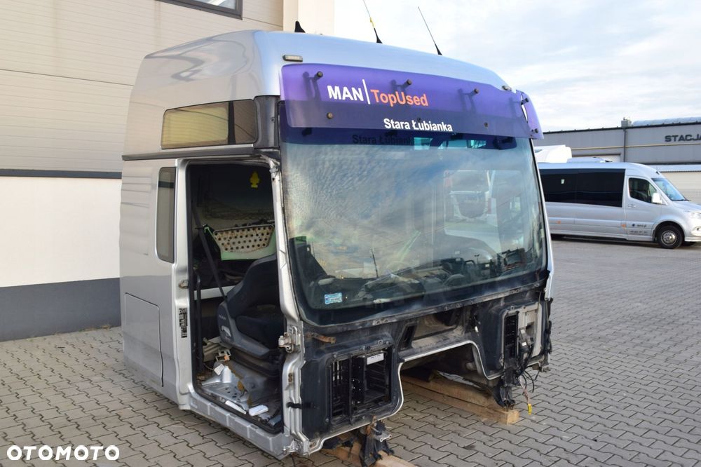 SZKIELET KABINY BEZ DRZWI MAN TGX XLX MAN TGX E5 - 5